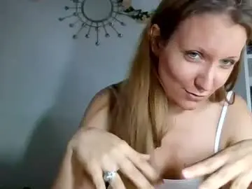 Chaturbate Live Porn of candy_cougar82