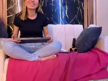 Chaturbate Adult Webcams of starlight_mature11_aws