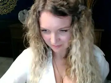 Chaturbate Nude Webcam of luxdonna