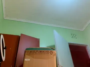 Chaturbate Free Porn Cam of pinkylips_ebony