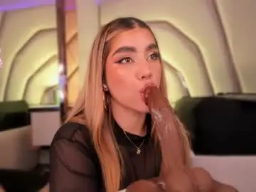 Chaturbate Live Porn of violeta_marquez