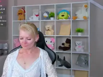 Chaturbate Watch Live Sex Cams of julie_lucasss