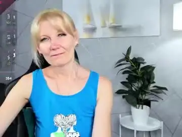 Chaturbate Watch Live Sex Cams of julie_lucasss