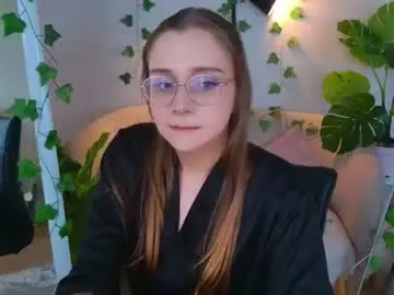 Chaturbate Adult Video Chat of hollywheeler_