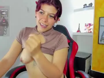 Chaturbate Live Sex Cam of raven_rouge