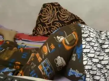 Chaturbate Sex Cam of hungrymilf69