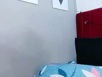 Chaturbate Live Sex Cam of mysugarmoomy