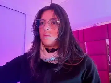 Chaturbate Live Sex Cam of moon_winy