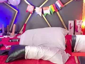 Chaturbate Nude Webcam of scarletthott1