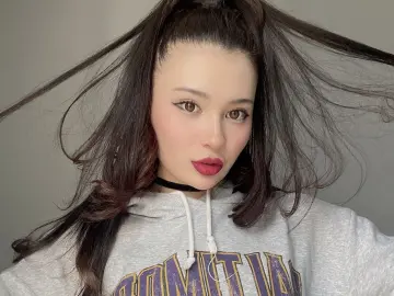 Imlive Sex Cam of YuJinaMeow