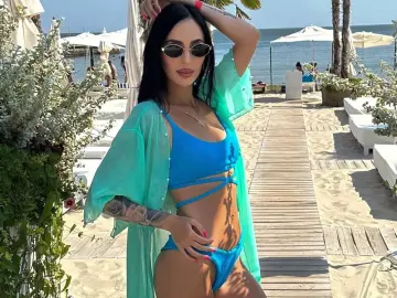 Imlive Free Porn Cam of CandyJeane