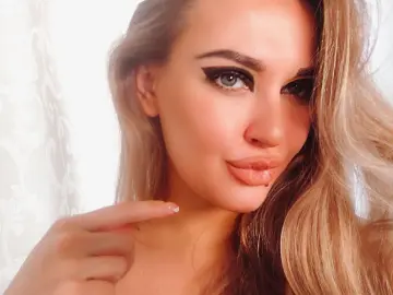 Imlive Adult Video Chat of UntamedReinaXX