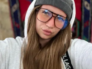 Imlive Free Porn Cam of marinet