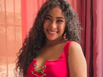 Imlive Private Sex Chat of Luciatoloza1