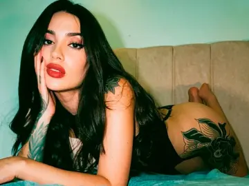 Livejasmin Free Porn Cam of EmiliaVanRose