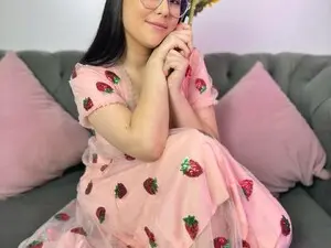 Myfreecams Free Porn Cam of Paulette655