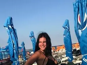 Myfreecams Free Live Porn of RianaCrystal