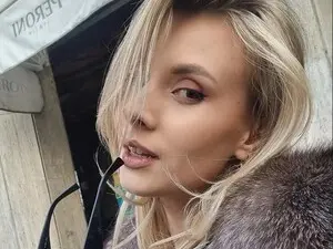 Myfreecams Live Sex of MishelleBrizo
