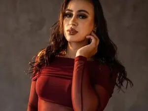 Myfreecams Watch Live Sex Cams of SagiraBelle