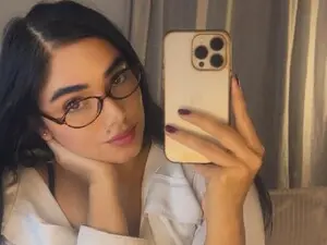 Myfreecams Sex Cam of CamiiHerrera