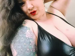 Myfreecams Live Sex Cam of Iwazsoaking1