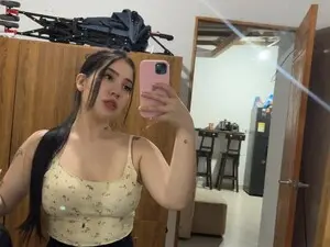 Myfreecams Watch Live Sex Cams of Jenmartinez