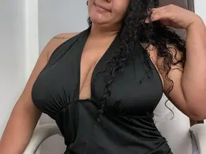 Myfreecams Nude Webcam of Sara_Lucia