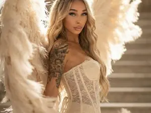 Myfreecams Free Live Porn of ChristynaRos