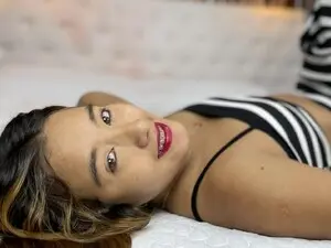 Myfreecams Sex Chat of Sofhiaa_