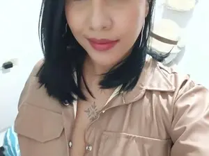 Myfreecams Sex Cam of QueenSquirt19