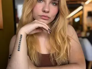 Myfreecams Sex Chat of ClassyCarrie