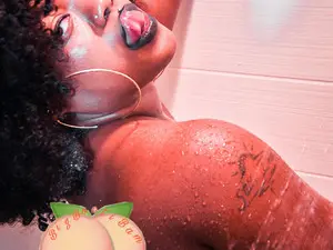 Myfreecams Free Porn Cam of Bigbootibambi