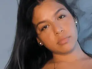 Myfreecams Free Porn Cam of Clara4w