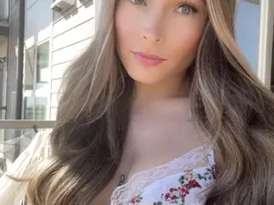 Myfreecams Sex Cam of AlexisWildest