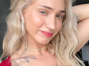 Myfreecams Private Sex Chat of Roselyn_