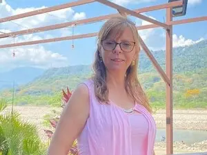 Myfreecams Free Porn Cam of mature_hotxxx