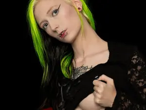 Myfreecams Adult Webcams of TwistedAliceW