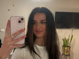 Myfreecams Nude Webcam of Sophiebaby1
