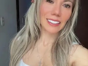 Myfreecams Sex Chat of Camila_velvett