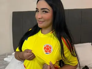 Myfreecams Sex Chat of Isa_Collin