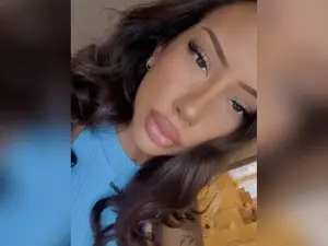 Myfreecams Free Porn Cam of AlessCrystal
