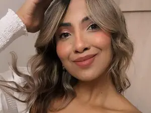Myfreecams Private Sex Chat of Victoria_Sant