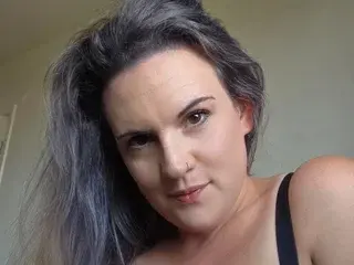 Streamate Best live sex cam show of CurvyMaskedBabe
