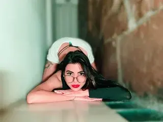Streamate Best live sex cam show of IsisRoosexx