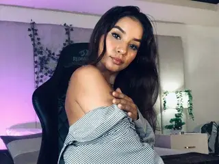 Streamate Sex Chat of mia_rousse025