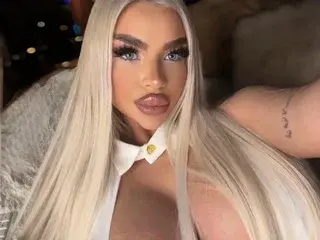 Streamate Best live sex cam show of ChrystalCade