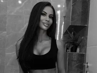 Streamate Live Sex of CarollineFoxy