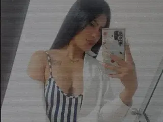 Streamate Live Sex Cam of meilyng_19