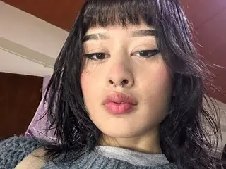 Streamate Adult Video Chat of MeliStrawberry77