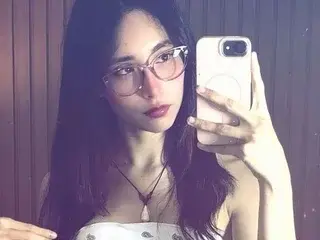 Streamate Sex Chat of doll_bella